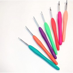 Crochet Hook With Silicone...