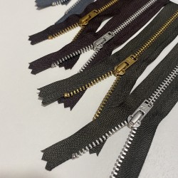 Rāvējslēdzējs metāla 14cm, YKK